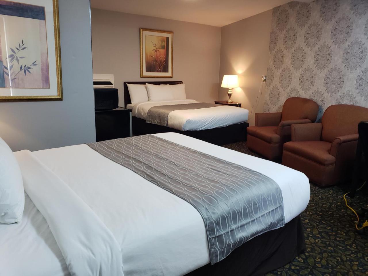 Regency Inn & Suites 콘웰 외부 사진